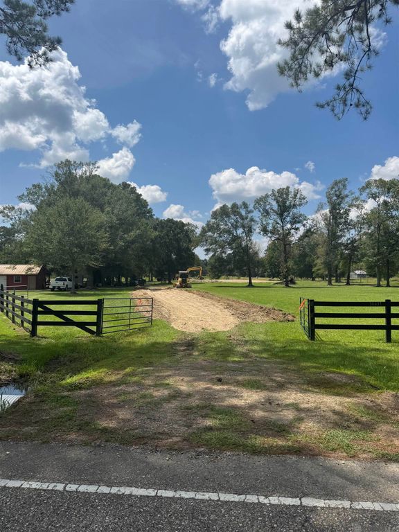 30431 Greenwell Springs Rd, Greenwell Springs, LA 70739