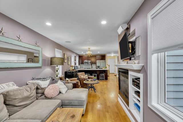 304 Red Brook Road, Mashpee, MA 02649