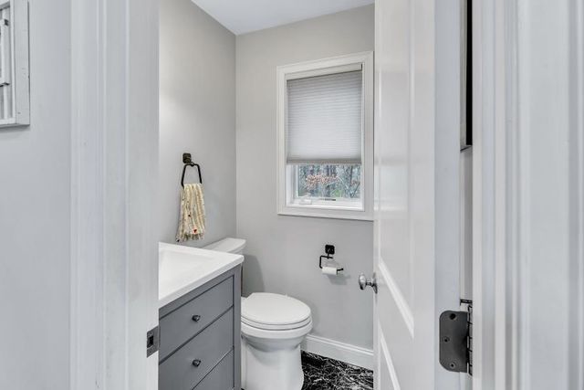 304 Red Brook Road, Mashpee, MA 02649