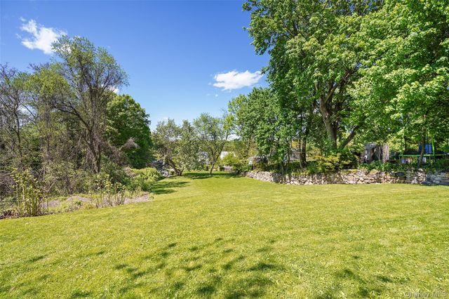 24 Bedford Avenue, Bedford Hills, NY 10507