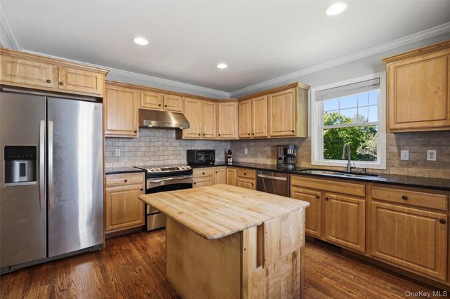 24 Bedford Avenue, Bedford Hills, NY 10507