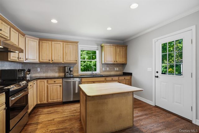 24 Bedford Avenue, Bedford Hills, NY 10507
