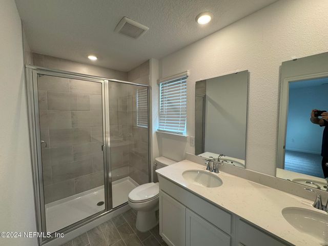 1688 GARDEN GROVE Court, Jacksonville, FL 32211