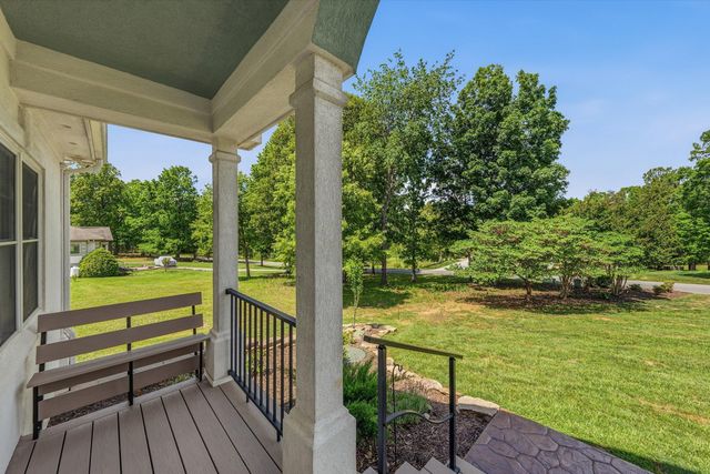 104 Pointe O Woods DR, Huddleston, VA 24104