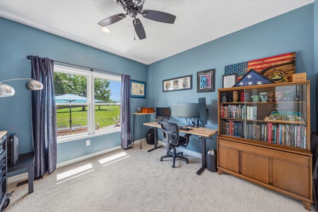 104 Pointe O Woods DR, Huddleston, VA 24104