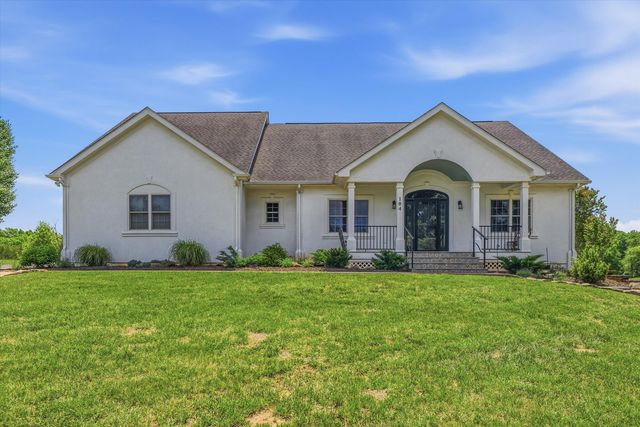 104 Pointe O Woods DR, Huddleston, VA 24104