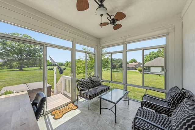 104 Pointe O Woods DR, Huddleston, VA 24104