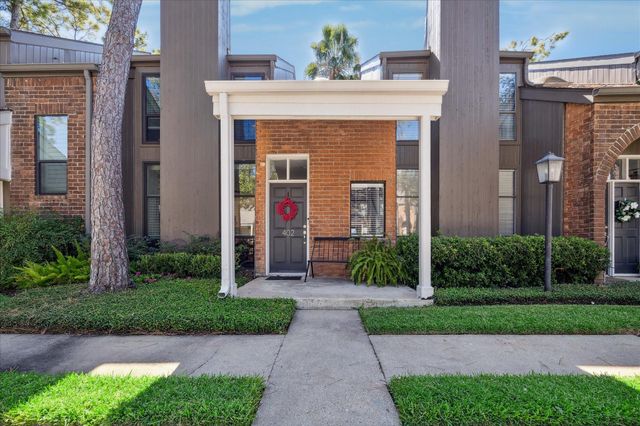 701 Bering Drive 402, Houston, TX 77057