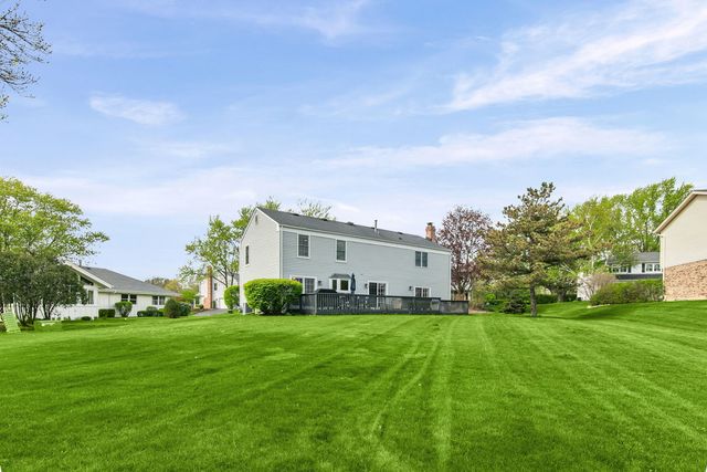 995 Georgetowne Lane, Barrington, IL 60010