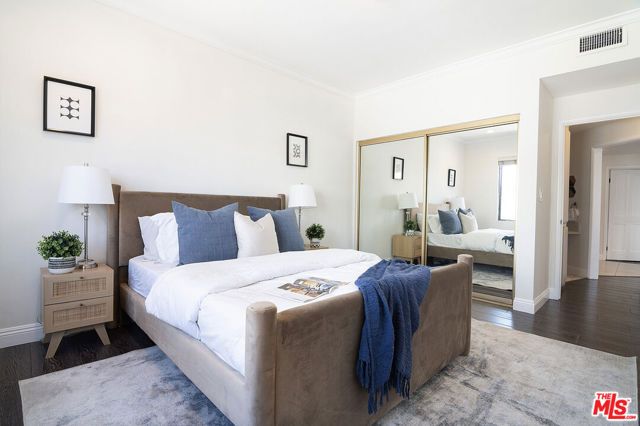1101 Rexford Drive 302, Los Angeles, CA 90035
