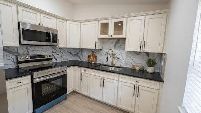 4314 NW 6 Avenue, Deerfield Beach, FL 33064