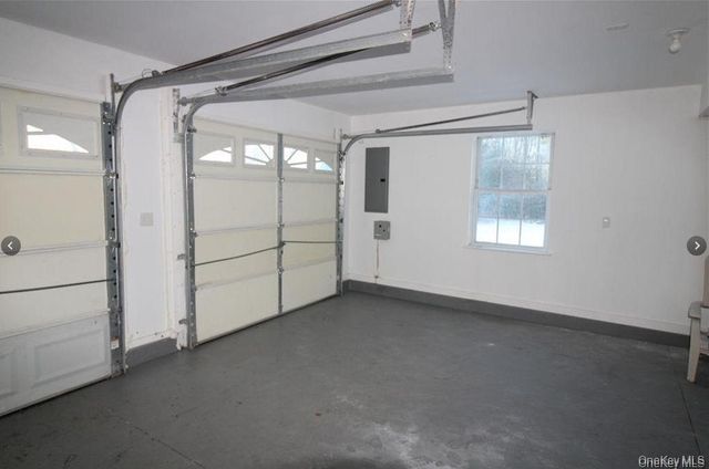 1123 Briggs Highway, Ellenville, NY 12428