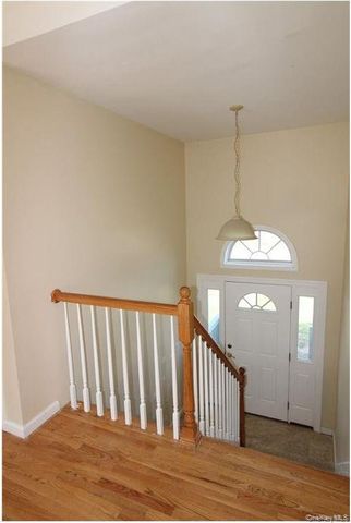 1123 Briggs Highway, Ellenville, NY 12428