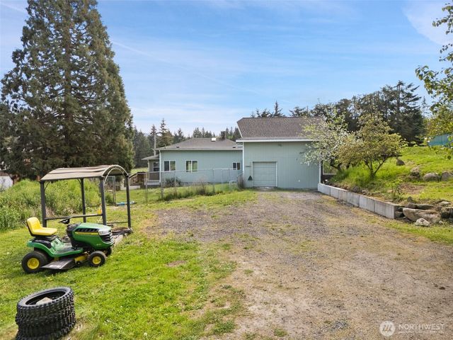 40 Fish Hatchery Road, Sequim, WA 98382