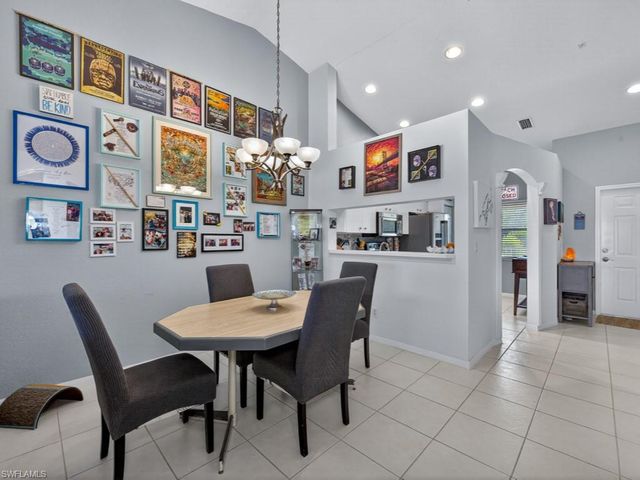 6890 Huntington Lakes CIR 203, Naples, FL 34119