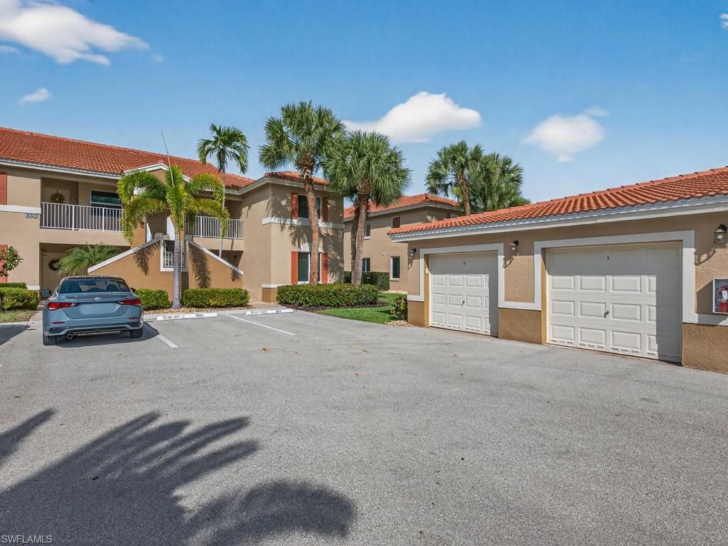 6890 Huntington Lakes CIR 203, Naples, FL 34119