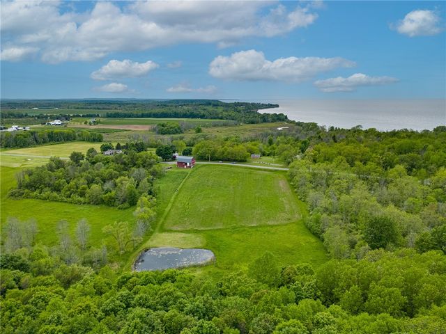 8145 Dutch Street Road, Huron, NY 14590