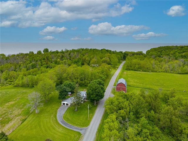 8145 Dutch Street Road, Huron, NY 14590