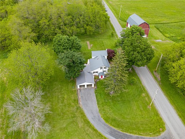 8145 Dutch Street Road, Huron, NY 14590