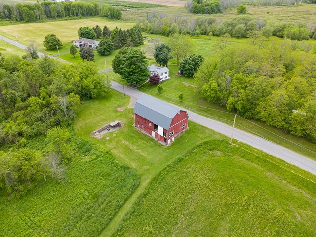 8145 Dutch Street Road, Huron, NY 14590