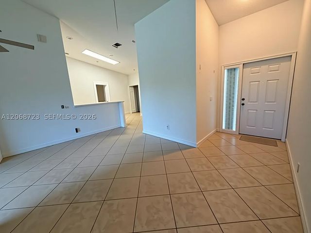 18440 Via Di Sorrento, Boca Raton, FL 33496