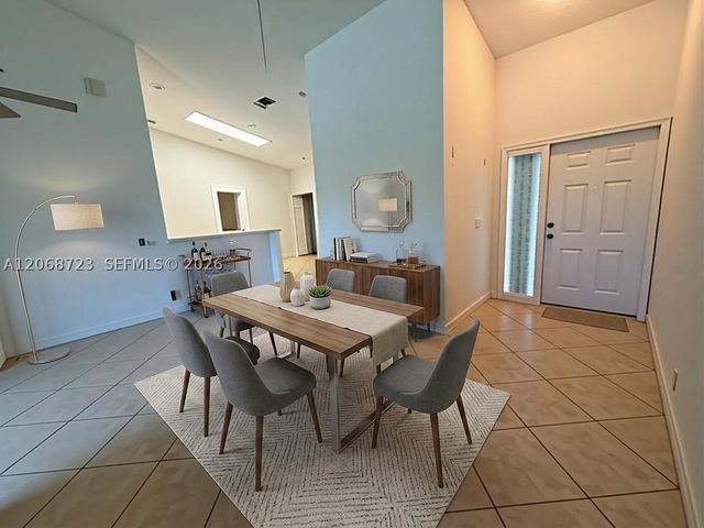 18440 Via Di Sorrento, Boca Raton, FL 33496