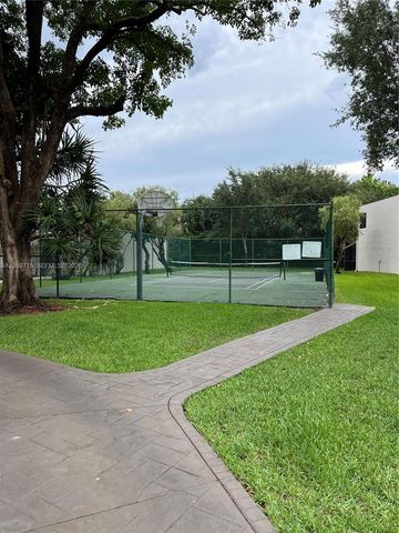 958 Mockingbird Lane 508, Plantation, FL 33324