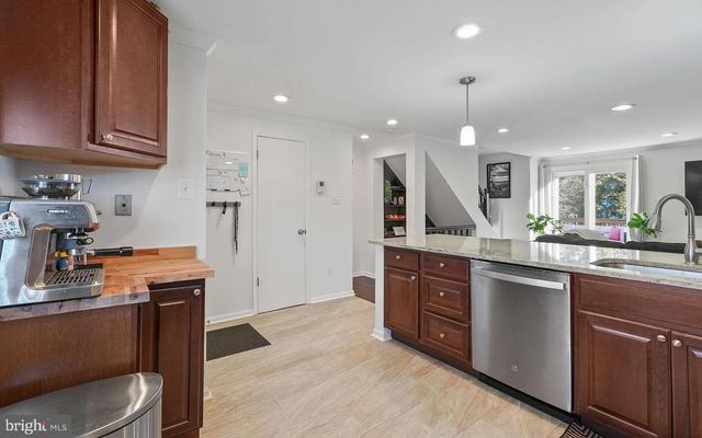 7680 WOLFORD WAY, Lorton, VA 22079