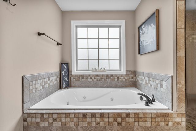 2508 Old Timber Ct, Clarksville, TN 37042