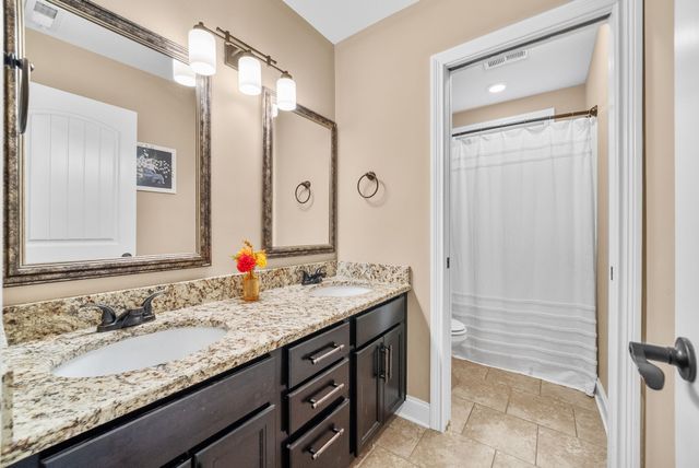 2508 Old Timber Ct, Clarksville, TN 37042