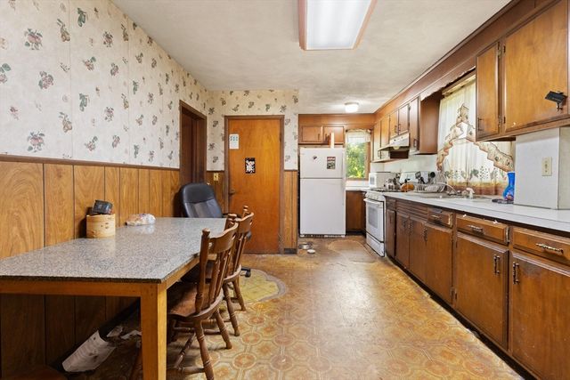 31 Sharon St., Medford, MA 02155