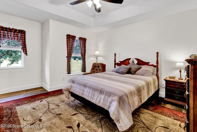 1660 Pointe W Way, Vero Beach, FL 32966