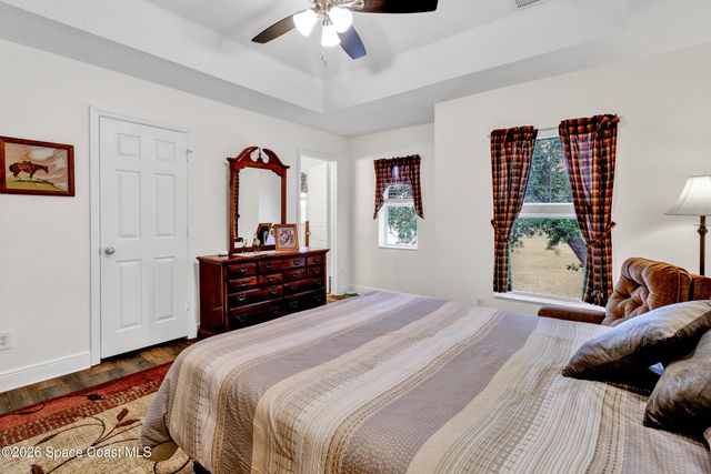 1660 Pointe W Way, Vero Beach, FL 32966