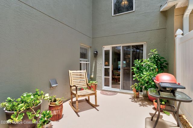 1660 Pointe W Way, Vero Beach, FL 32966