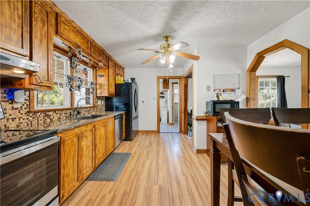100 N Grove Ave, Highland Springs, VA 23075