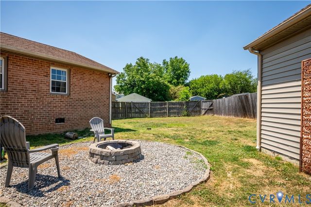 100 N Grove Ave, Highland Springs, VA 23075