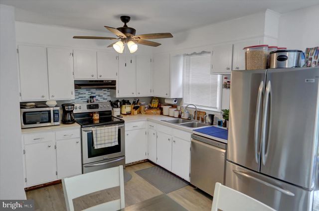 20 SURREY DRIVE, Chambersburg, PA 17201