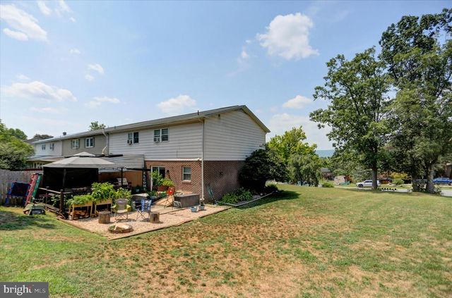 20 SURREY DRIVE, Chambersburg, PA 17201