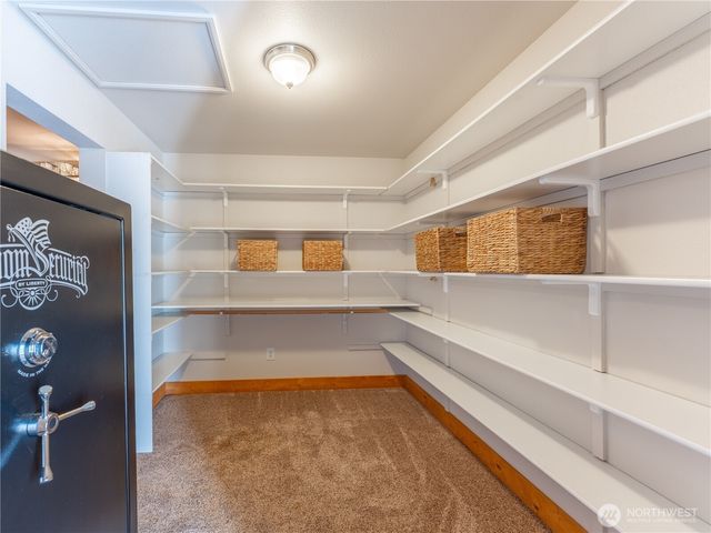 117 Hummingbird Road, East Wenatchee, WA 98802