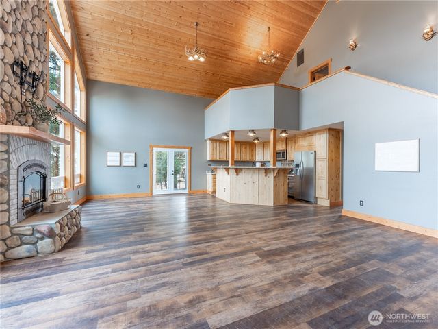 117 Hummingbird Road, East Wenatchee, WA 98802