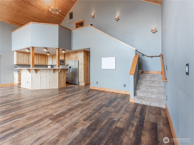 117 Hummingbird Road, East Wenatchee, WA 98802