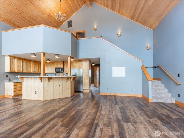 117 Hummingbird Road, East Wenatchee, WA 98802