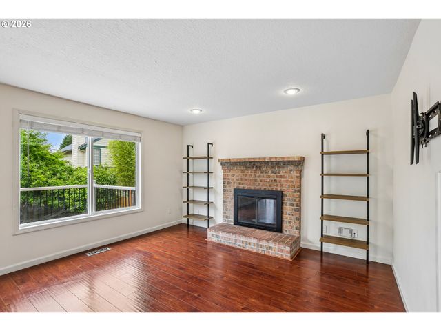 17770 Nw CHEMEKETA Ct, Portland, OR 97229