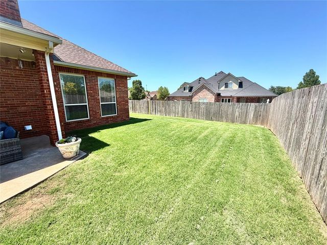 505 Swingman Road, Yukon, OK 73099