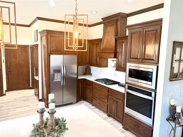 505 Swingman Road, Yukon, OK 73099