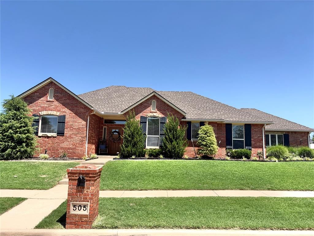 505 Swingman Road, Yukon, OK 73099