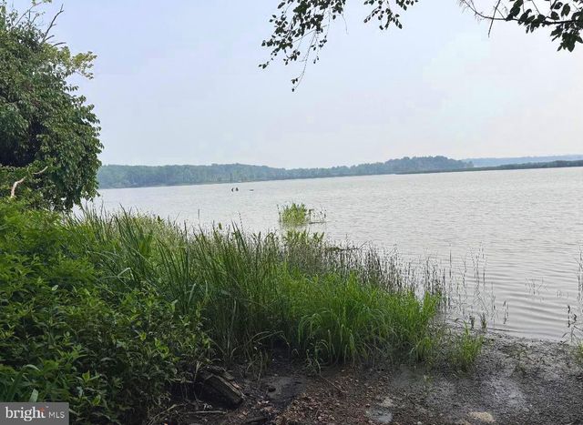 521 HIGHLAND DR, Elkton, MD 21921