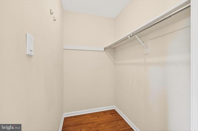 7306 EGGAR WOODS LN, Springfield, VA 22153