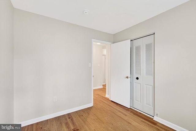 7306 EGGAR WOODS LN, Springfield, VA 22153