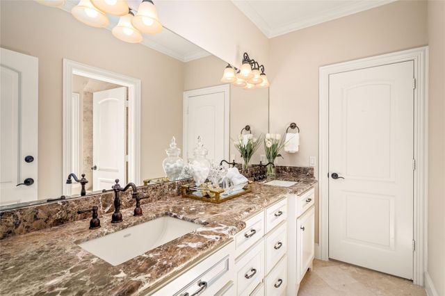 4506 Bryn Mawr Lane, Houston, TX 77027